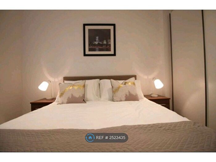 2 Bedroom Flat To Rent In Laporte Way, Luton, LU4