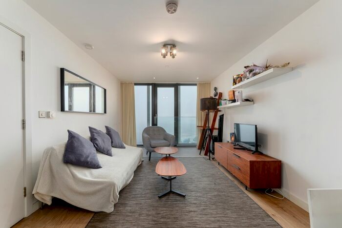 1 Bedroom Flat To Rent In Great Eastern Road, London, E15