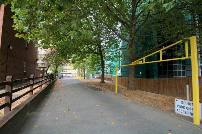 Property To Rent In Altyre Road, Croydon, CR0