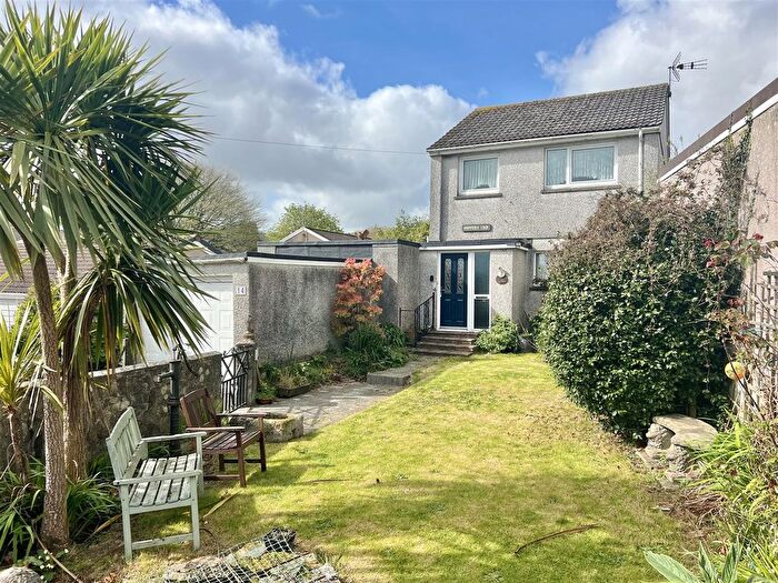 3 Bedroom Property For Sale In Franklyn Close, St. Austell, PL25