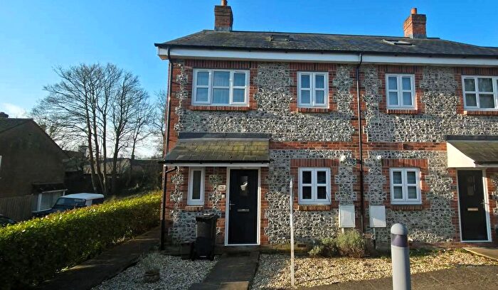 3 Bedroom End Of Terrace House For Sale In Dorchester Road, Stratton, Dorchester, DT2