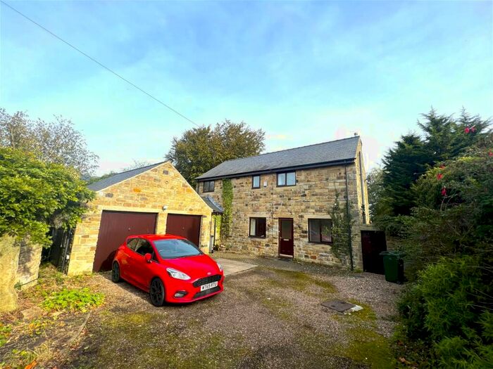 4 Bedroom Detached House To Rent In Towngate, Thurlstone, Sheffield, S36