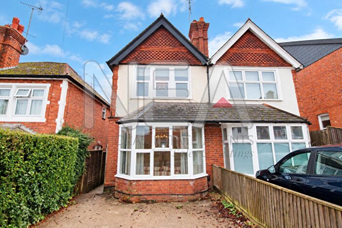 3 Bedroom Semi Detached House To Rent In Priest Hill, Caversham, Reading, RG4