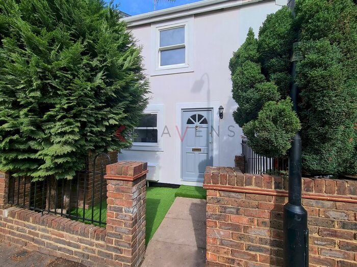 2 Bedroom End Of Terrace House To Rent In Munden Street, High Street Kensington, London, W14