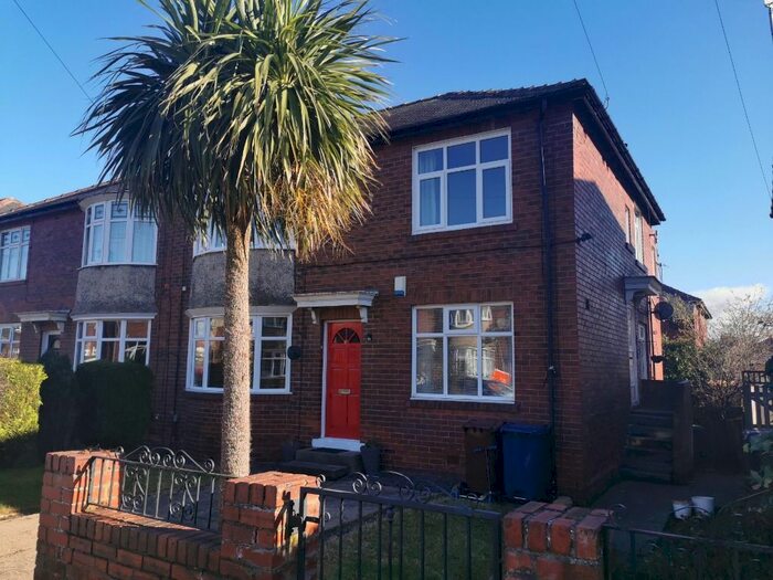 2 Bedroom Flat To Rent In Ferndene Grove, High Heaton, Newcastle Upon Tyne NE7
