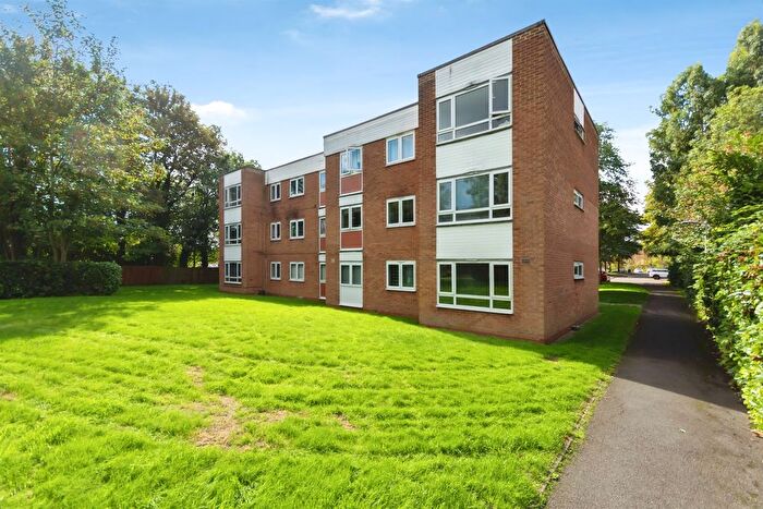 2 Bedroom Flat For Sale In Stratford Road, Shirley, Solihull, B90