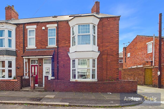 5 Bedroom End Terrace House For Sale In Cranford Street, South Shields, NE34