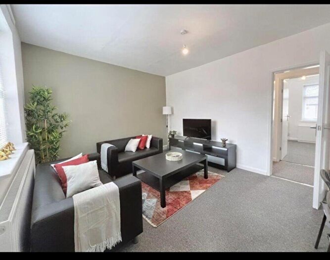 2 Bedroom House To Rent In Montpelier Road, Nottingham, NG7