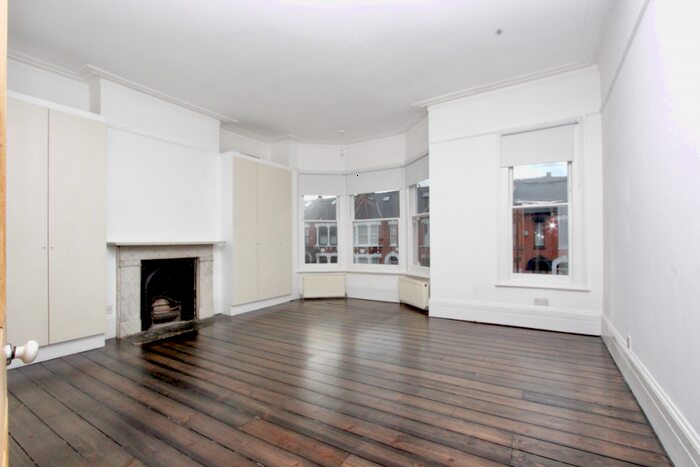 4 Bedroom Terraced House To Rent In Allerton Road, Stoke Newington, London, N16