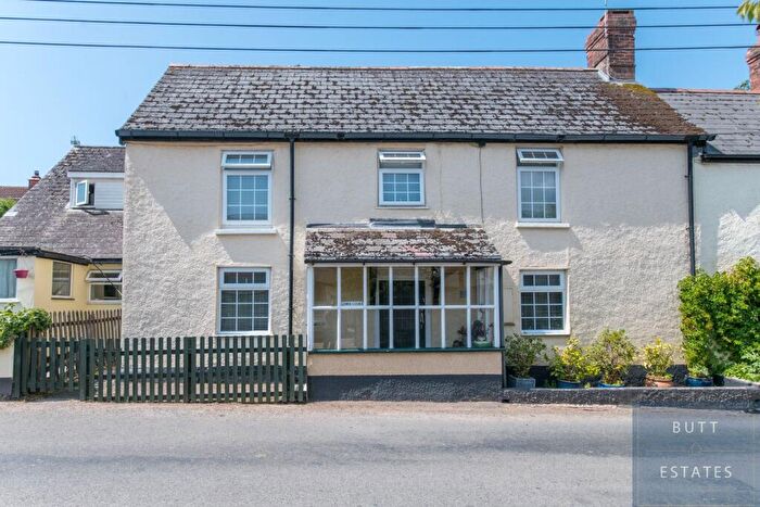 4 Bedroom Cottage For Sale In Lower Cooks, Village Road, Exeter, EX5