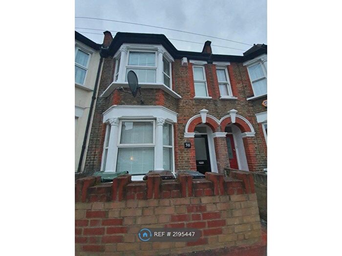 3 Bedroom Terraced House To Rent In Pembar Avenue, London, E17