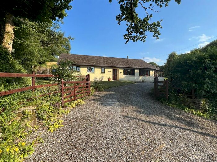 Property For Sale In Capel Isaac, Llandeilo, SA19