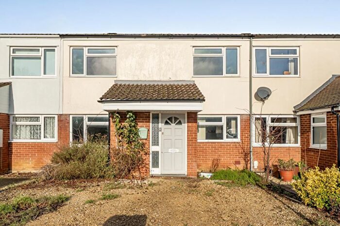 3 Bedroom Terraced House For Sale In Butte Furlong, Haddenham, Buckinghamshire, HP17