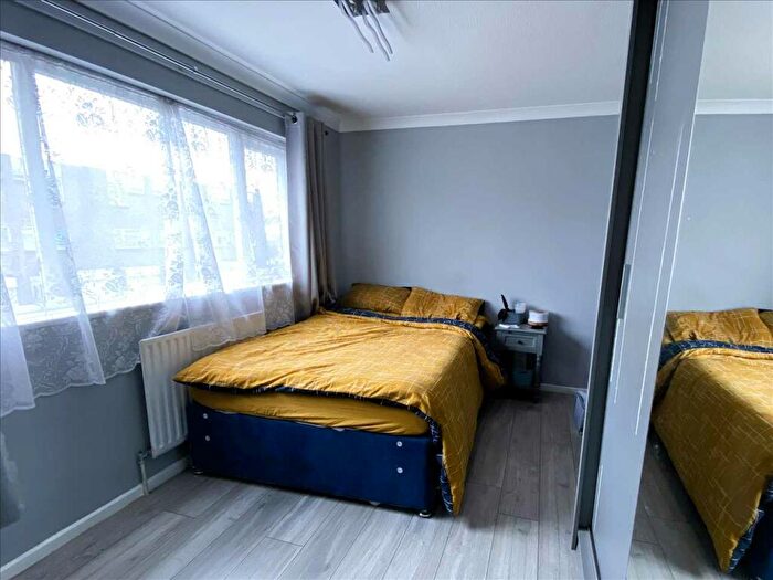 3 Bedroom Terraced House For Sale In Larkfields, Northfleet, DA11