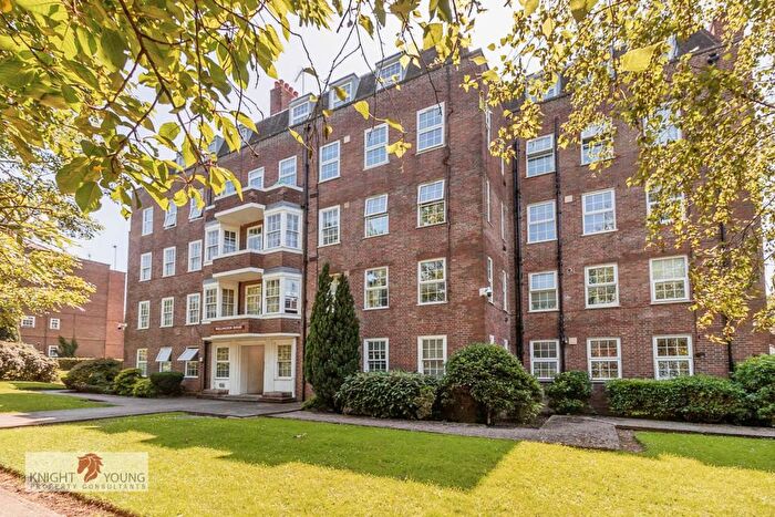 2 Bedroom Flat To Rent In Wellington House, Ealing, W5