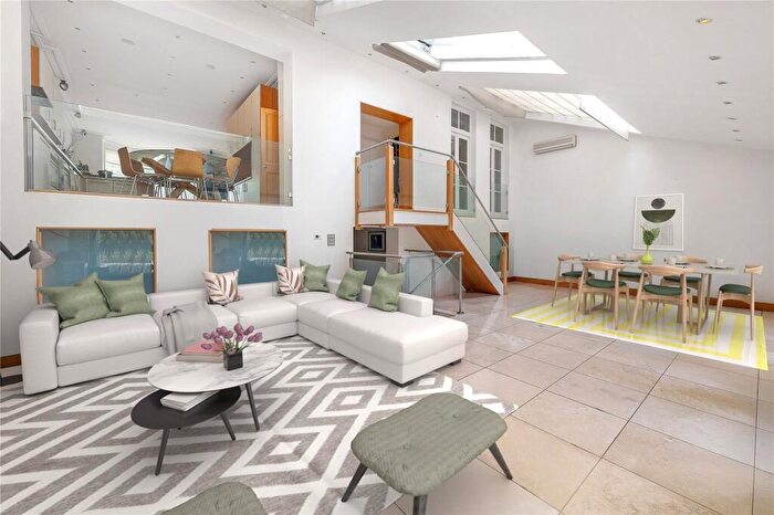 6 Bedroom Detached House For Sale In Alleyn Road, London, SE21