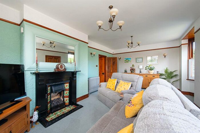 4 Bedroom Detached House For Sale In Lower Chaddesley, Kidderminster, DY10