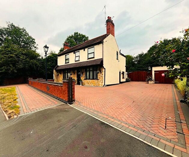 3 Bedroom Detached House For Sale In Newtown Road, Bedworth, CV12