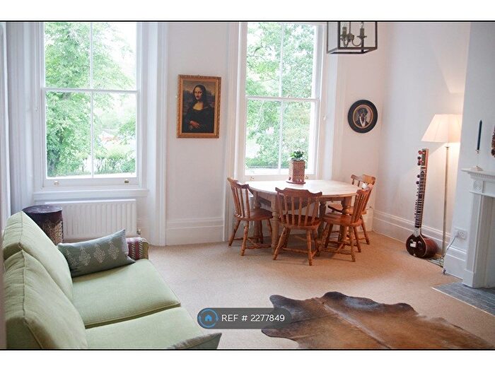 2 Bedroom Flat To Rent In Thicket Road, London, SE20