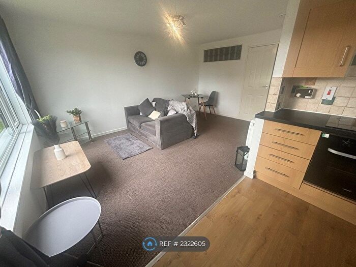 1 Bedroom Flat To Rent In Hilton Court, Inverness, IV2