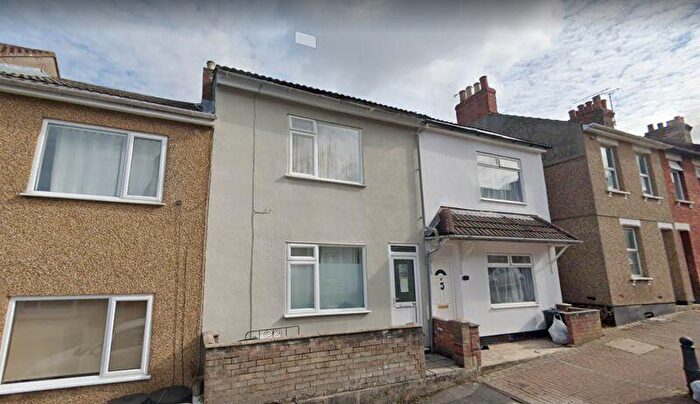 4 Bedroom Terraced House To Rent In Bedroom Terraced House To Rent, Dover Street, Old Town, SN1