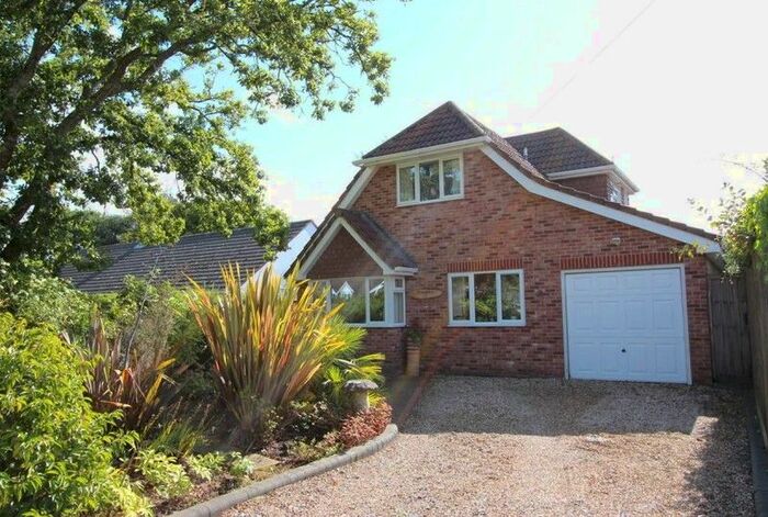 3 Bedroom Detached House To Rent In Sylvan Close, Hordle, Lymington, Hampshire., SO41