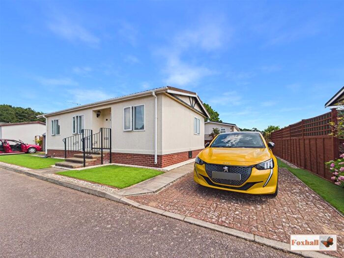 2 Bedroom Mobile/park Home For Sale In Acorn Way, Ipswich, IP5