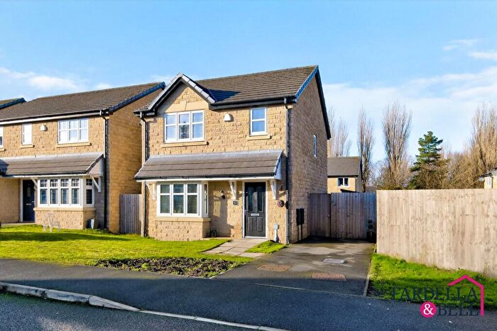 3 Bedroom Detached House For Sale In Maden Fold Way, Burnley, BB12