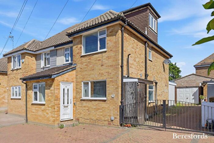 5 Bedroom Semi-Detached House For Sale In Upland Road, Billericay, CM12