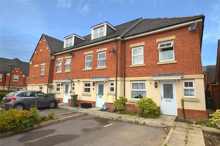 3 Bedroom Terraced House To Rent In Aphelion Way, Shinfield, Berkshire, RG2