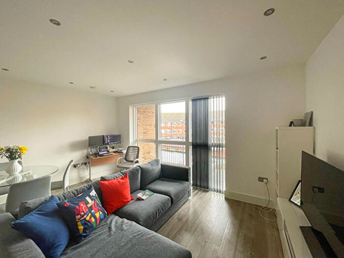 1 Bedroom Flat To Rent In Lyon Road, Harrow On The Hill, Harrow, HA1