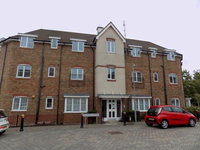 2 Bedroom Flat To Rent In Haywood Avenue, Minster On Sea, Sheerness, ME12