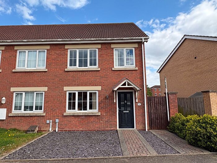 3 Bedroom End Terrace House For Sale In Churchill Avenue, Skegness, Lincolnshire, PE25