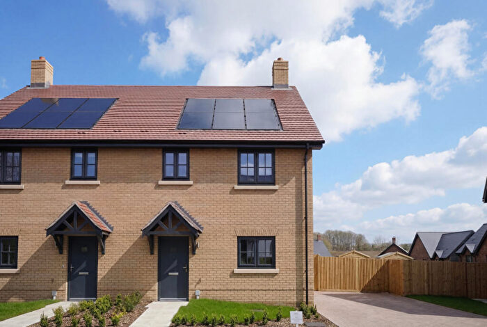 3 Bedroom Semi-Detached House For Sale In The Oaks, Stansted Mountfitchet, Essex, CM24