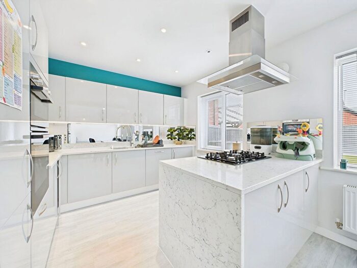 4 Bedroom Detached House For Sale In Tollgate Close, Cottage Farm, Oadby, LE2