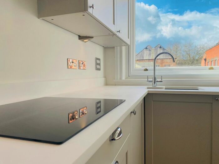 2 Bedroom Flat To Rent In St. Marys Gate, Derby, DE1