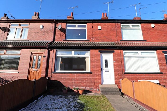 2 Bedroom House To Rent In Westbury Street, Leeds, West Yorkshire, LS10