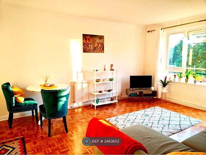 2 Bedroom Flat To Rent In Lyncourt, London, SE3