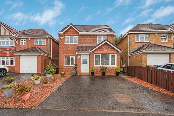 3 Bedroom Detached House For Sale In Craigs Crescent, Rumford, FK2