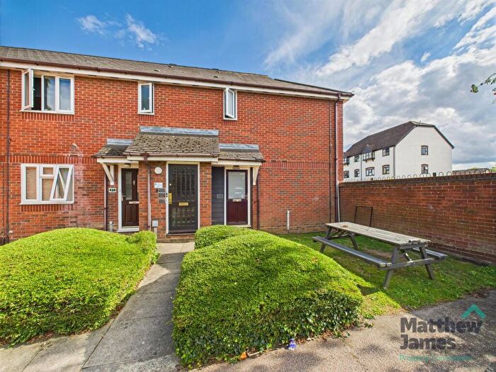 1 Bedroom Maisonette To Rent In Chinook, Colchester, CO4