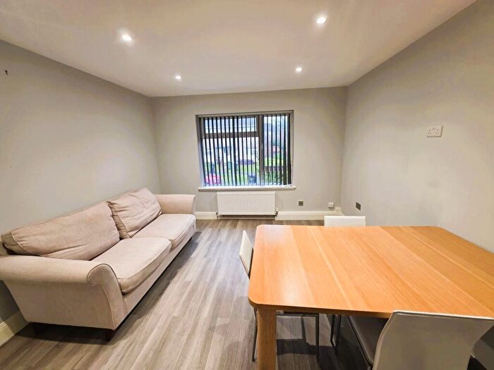 2 Bedroom Flat To Rent In Stornoway, Hemel Hempstead, HP3