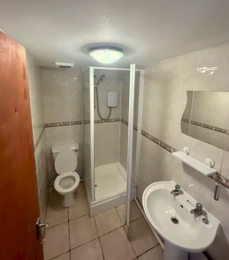 4 Bedroom Terraced House To Rent In Fitzroy Street, Cardiff(City), CF24
