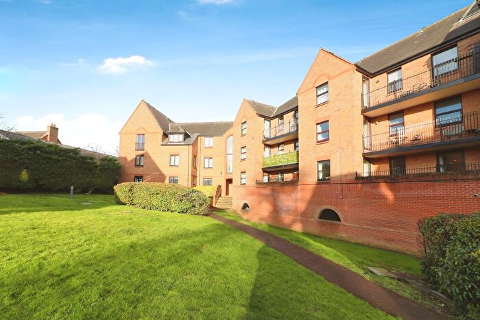 1 Bedroom Flat To Rent In Chelmsford Road, Essex, Dunmow, CM6