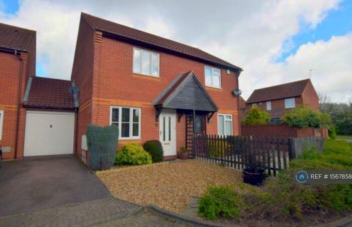 2 Bedroom Semi-Detached House To Rent In Orpington Grove, Milton Keynes, MK5