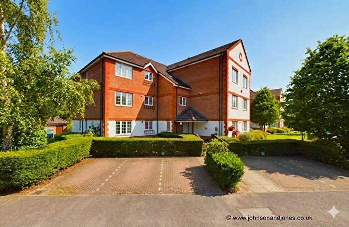 1 Bedroom Apartment For Sale In Meadow View, Chertsey, Surrey, KT16