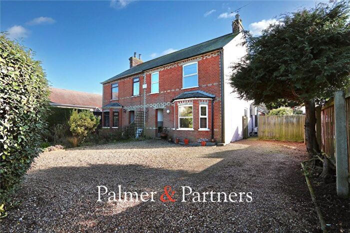 3 Bedroom Semi-Detached House For Sale In Heathfield Road, Holbrook, Ipswich, Suffolk, IP9