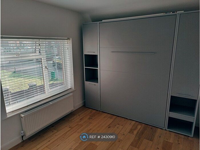 3 Bedroom Semi-Detached House To Rent In Woodfield Crescent, Romiley, Stockport, SK6