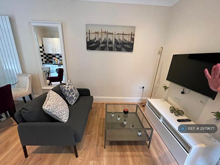 1 Bedroom Flat To Rent In Finchley Road, London, NW3