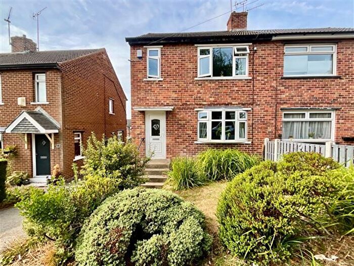 3 Bedroom Semi-detached House For Sale In Flockton Crescent, Handsworth, Sheffield, S13