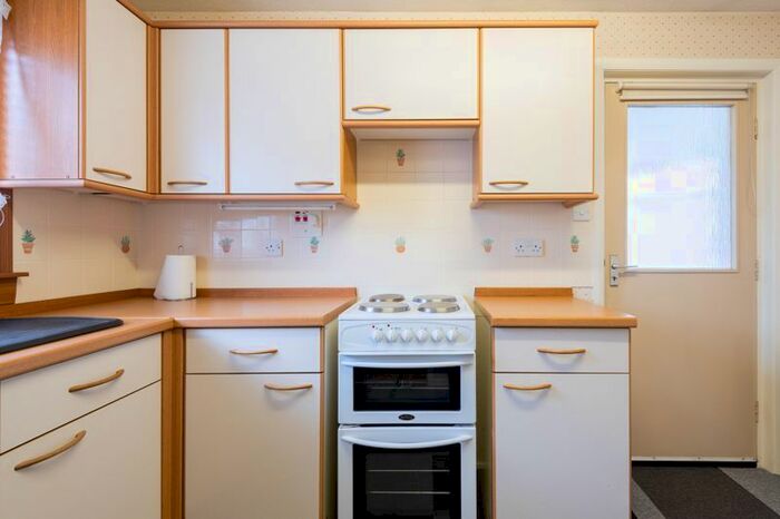 2 Bedroom Semi-Detached Bungalow For Sale In Muir Place, Forfar, DD8